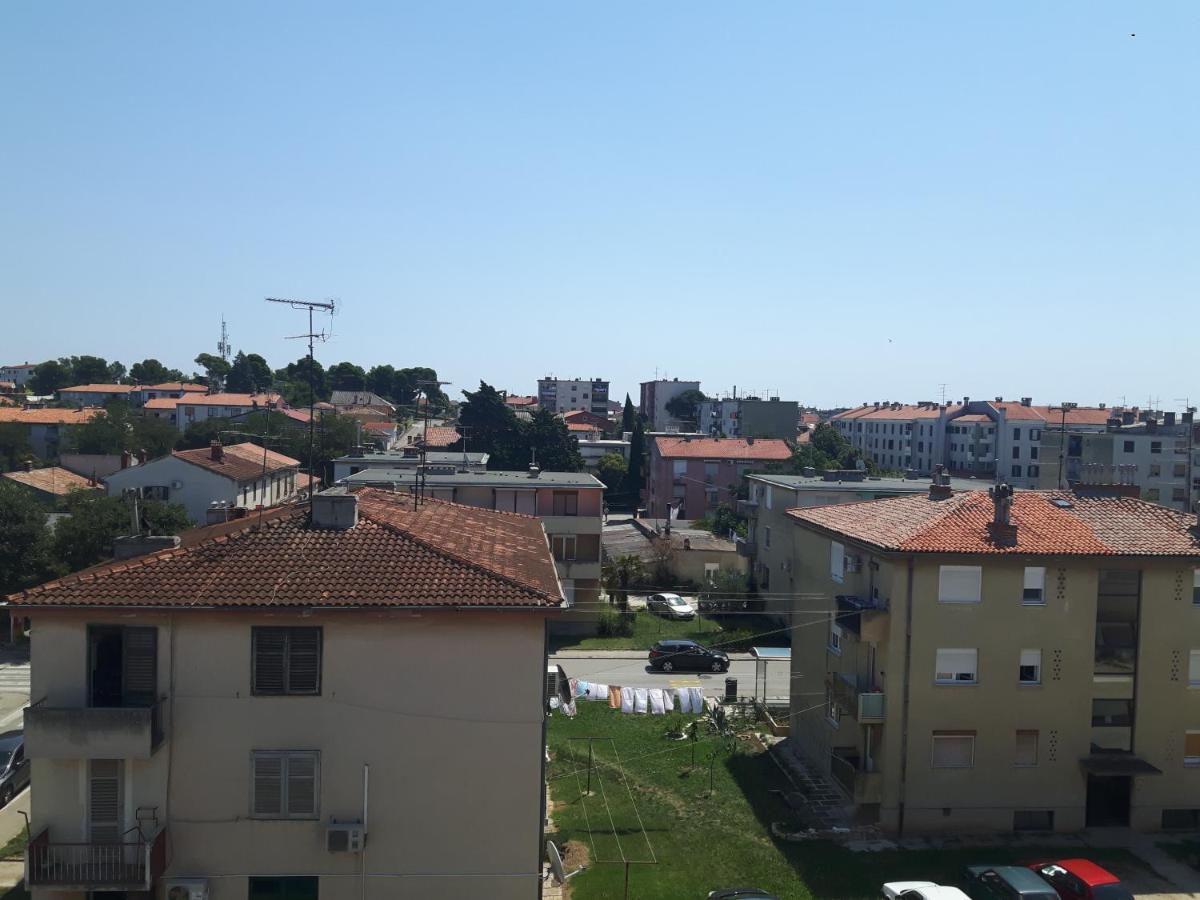 Gray Pearl Apartment Pula Bagian luar foto