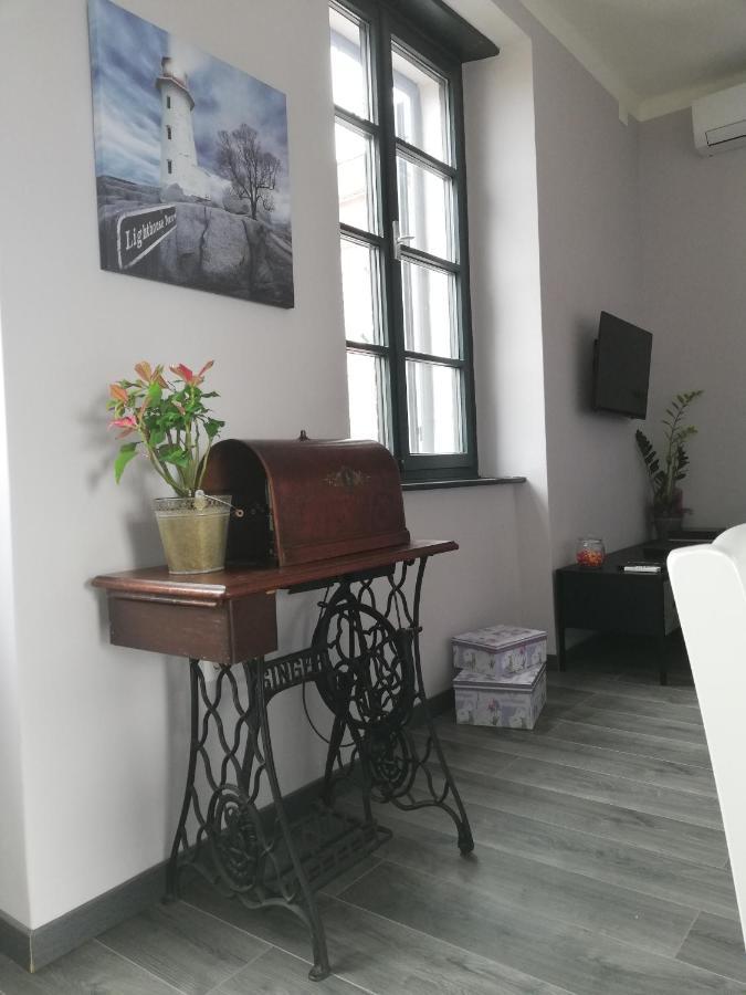 Gray Pearl Apartment Pula Bagian luar foto