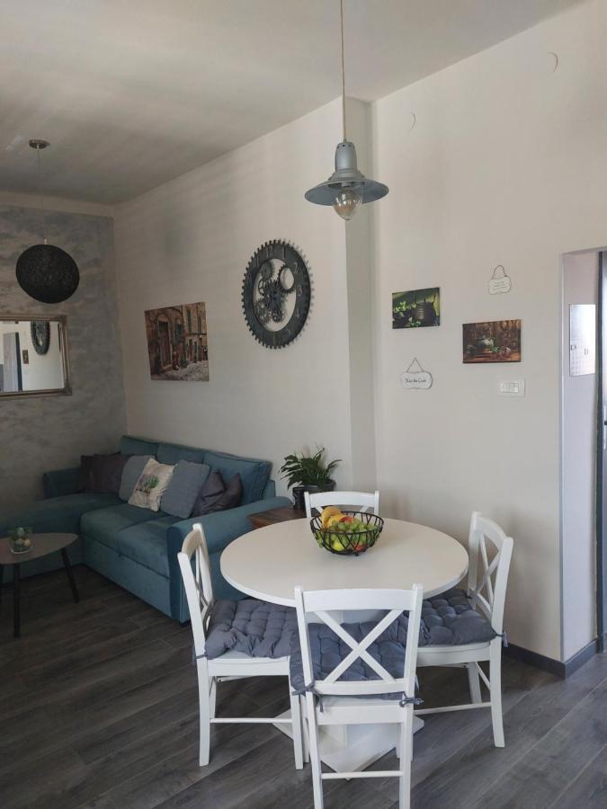 Gray Pearl Apartment Pula Bagian luar foto